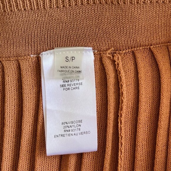 T Tahari Pleated Knit Skirt in Caramel | Size Small - Picture 5 of 8
